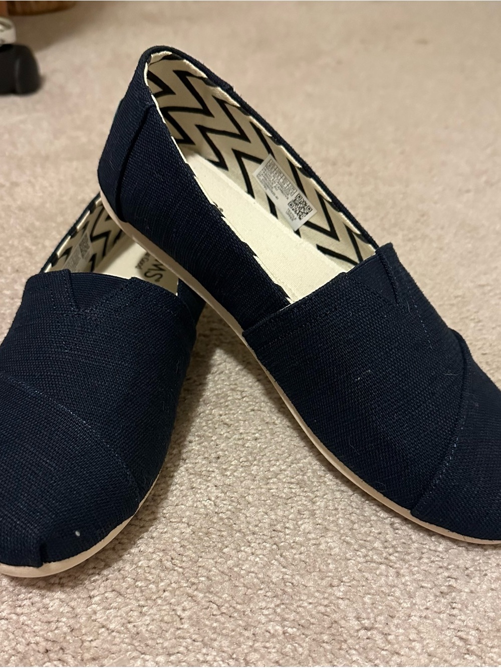 Women's Toms Navy Canvas Slip-On Flats
